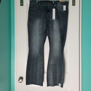 Maurices jeans
